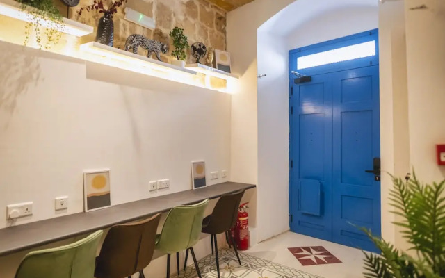 Mandera's Boutique Suites & Dorms