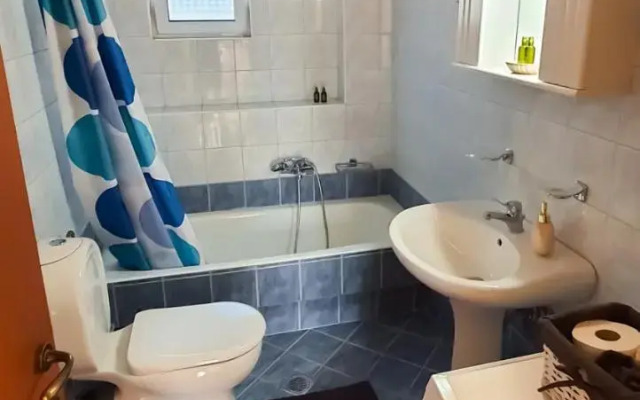 Elegant apartment with mountain view - фото 4