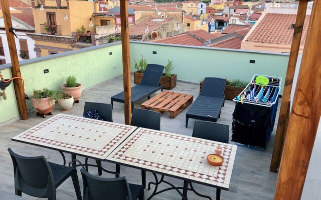 Large, Authentic 2-bed Apartment, Panoramic Views