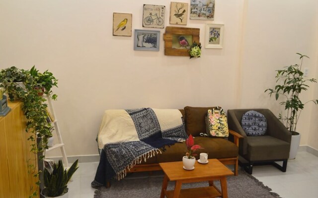 V&B House