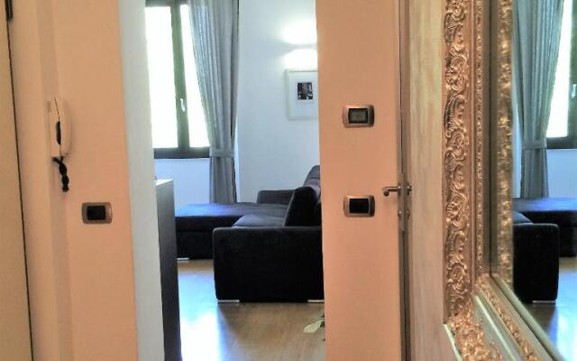 Flat 81