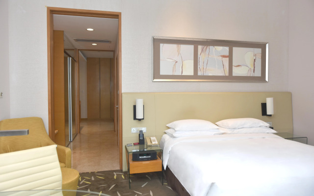 Crowne Plaza Zhongshan Wing on City by IHG