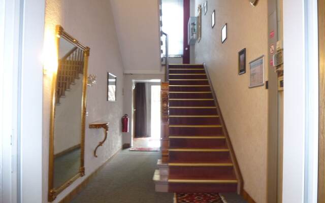 Hotel Adler