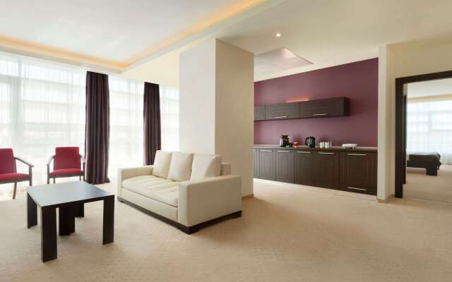Ramada By Wyndham Constanta