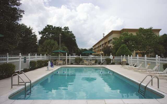 Wingate by Wyndham Brunswick GA / I-95