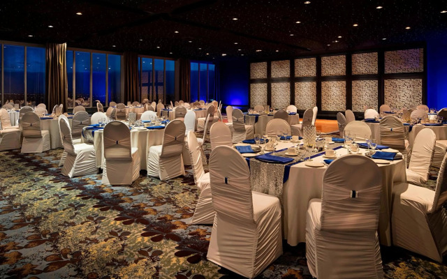 Delta Hotels by Marriott Edmonton South Conference Centre