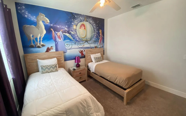 Elegant Family Home Pool Spa Themed Rooms