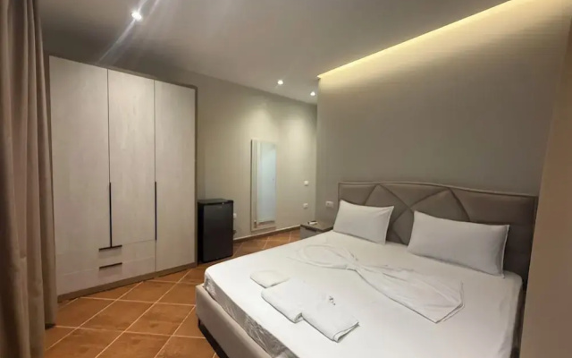 Kalpazo Hotel Tommy Durres