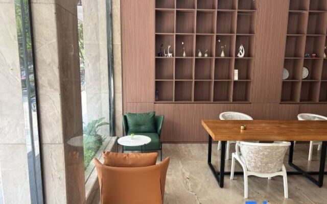 Qiu shan Hotel