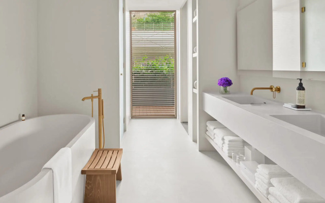 The Singapore EDITION