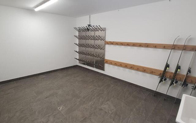 Mountain-view Apartment in Finkenberg With Sauna
