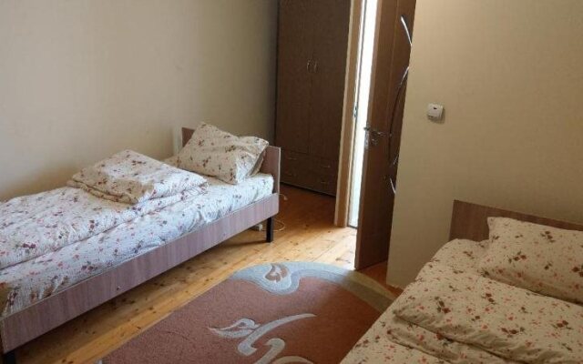 Lary Hostel