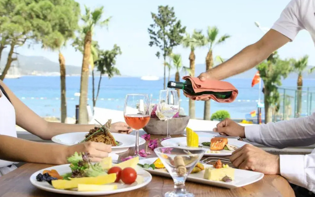 Azka Restaurant