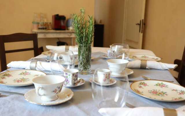 Tra i Campi Di Papaveri