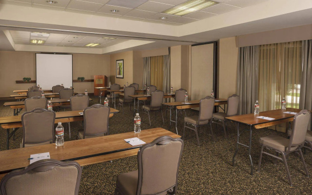 Homewood Suites by Hilton Dallas Market Center