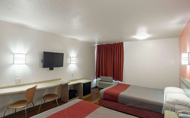 Motel 6 Oklahoma City, OK - South