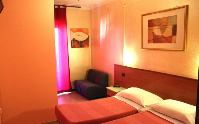 Hotel America