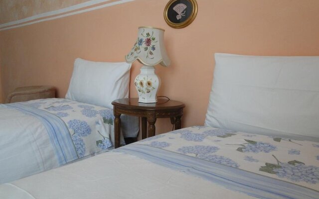 B&B Caslett