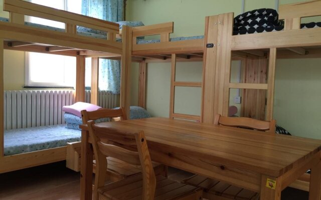 We+Coffee Hostel
