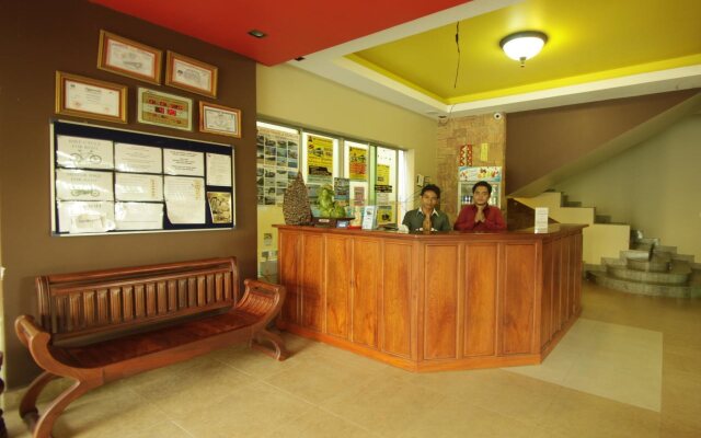 Golden Star Inn