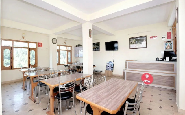 Aditya Home Stay by OYO Rooms