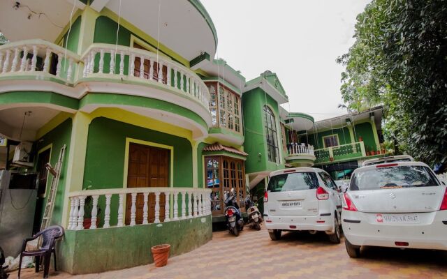 OYO 14233 Home Seaside 2BHK Calangute Beach