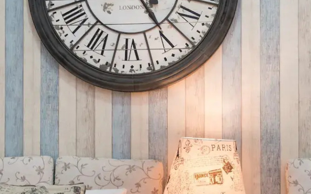 The Clock House Beachfront
