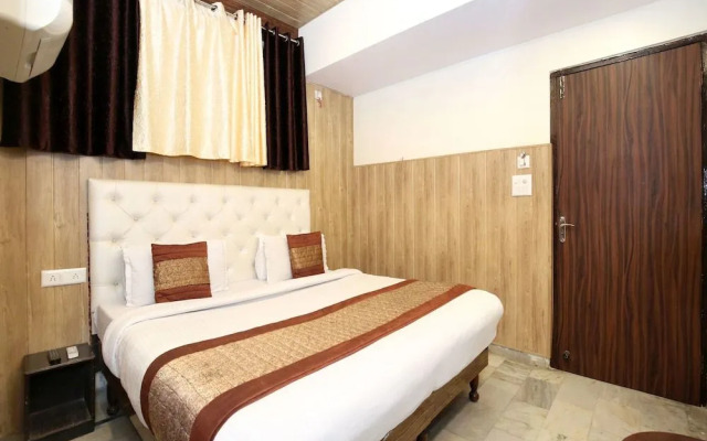 OYO 966 Hotel Sallow International