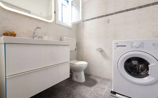 Menta II in Naousa With Free Parking Paros