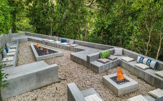 Beverly Glen Hillside Haven