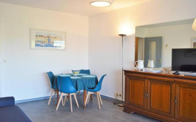 Appartement Le Lavandou, 2 pièces, 4 personnes - FR-1-251-297