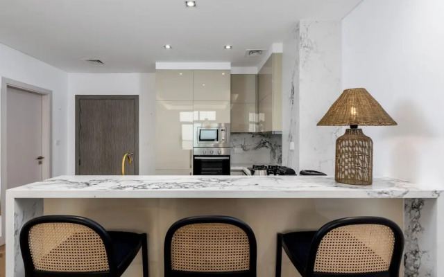 Waves - Premium Seaside Retreat With Private Beach