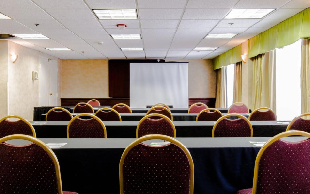 Holiday Inn Chicago O'Hare Area by IHG