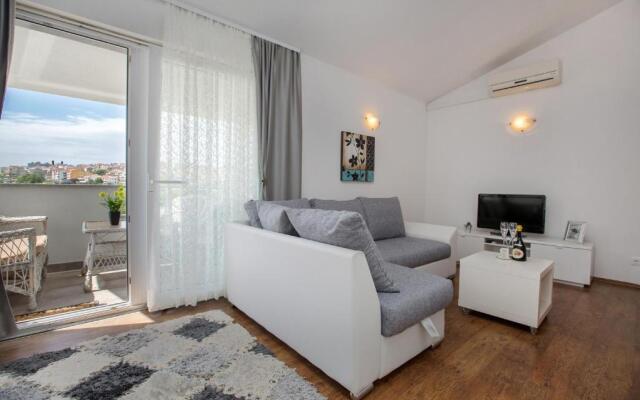 Apartment Lidija
