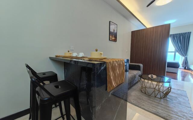 Attic Home Melaka Silverscape Residence