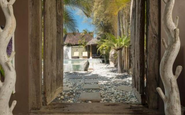 Phinisi Villas - Seminyak City Center