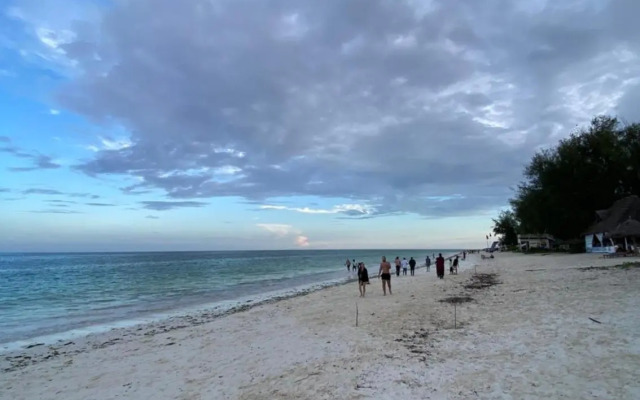 Jambiani Backpackers Hostel