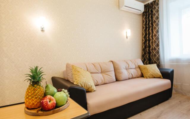 Yousinn (Юсинн) на улице Бориса Богаткова 213