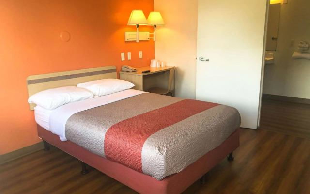 Motel 6 Jacksonville, FL - Orange Park