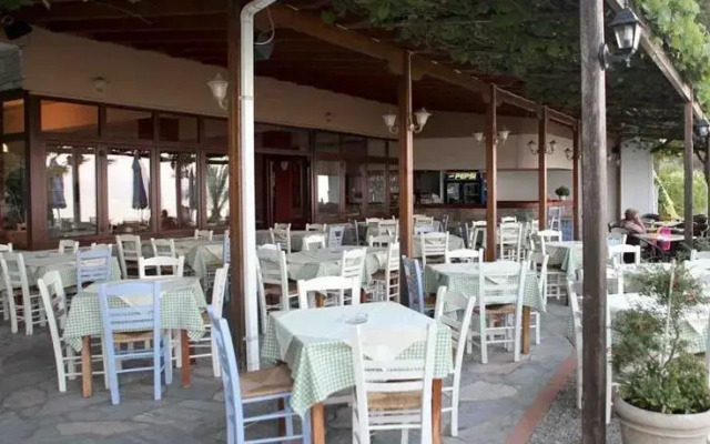 Heraklia Beach Camping & Apartments