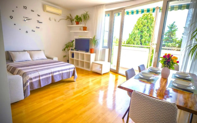Maris Apartment