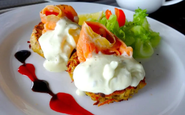 Le Coral Beach Resort and Cafe