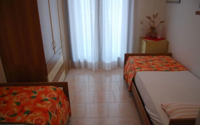Comfy Apartment With Balcony and AC