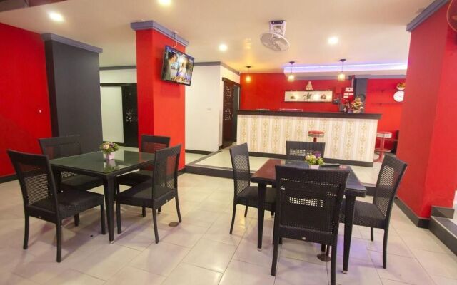 Long Beach Hotel Patong