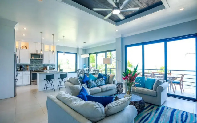 Oceanfront Sunset Gecko Condo - Second Floor 2A