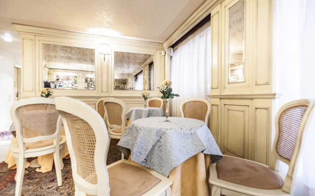Hotel San Luca
