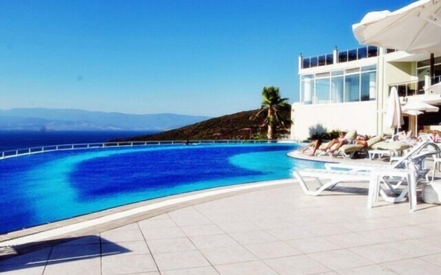 Royal Heights Residence 2 Bedrooms