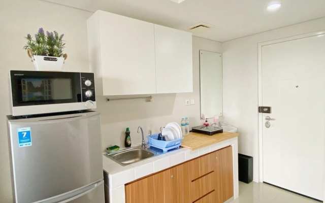 Breeze Apartments at Bintaro by OkeStay
