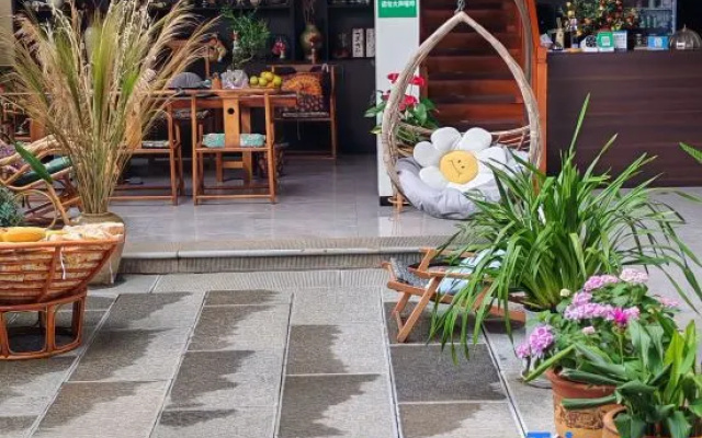 Xiaohe Yishui Inn – Outside – Shiping