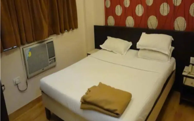 Hotel Bharat Avenue